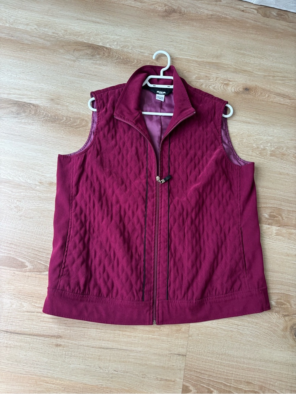 Alia Quilted Sleeveless Vest in Deep Berry - Picture 9 of 10
